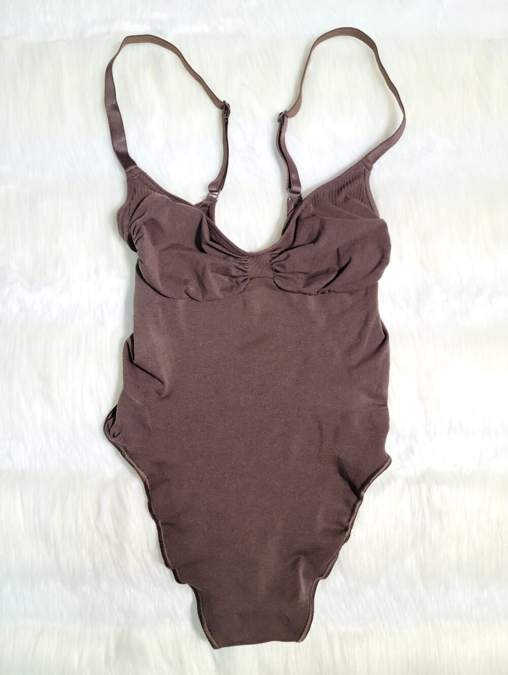 SKIMS Seamless Sculpt Thong Bodysuit Brown Cocoa Medium NEW